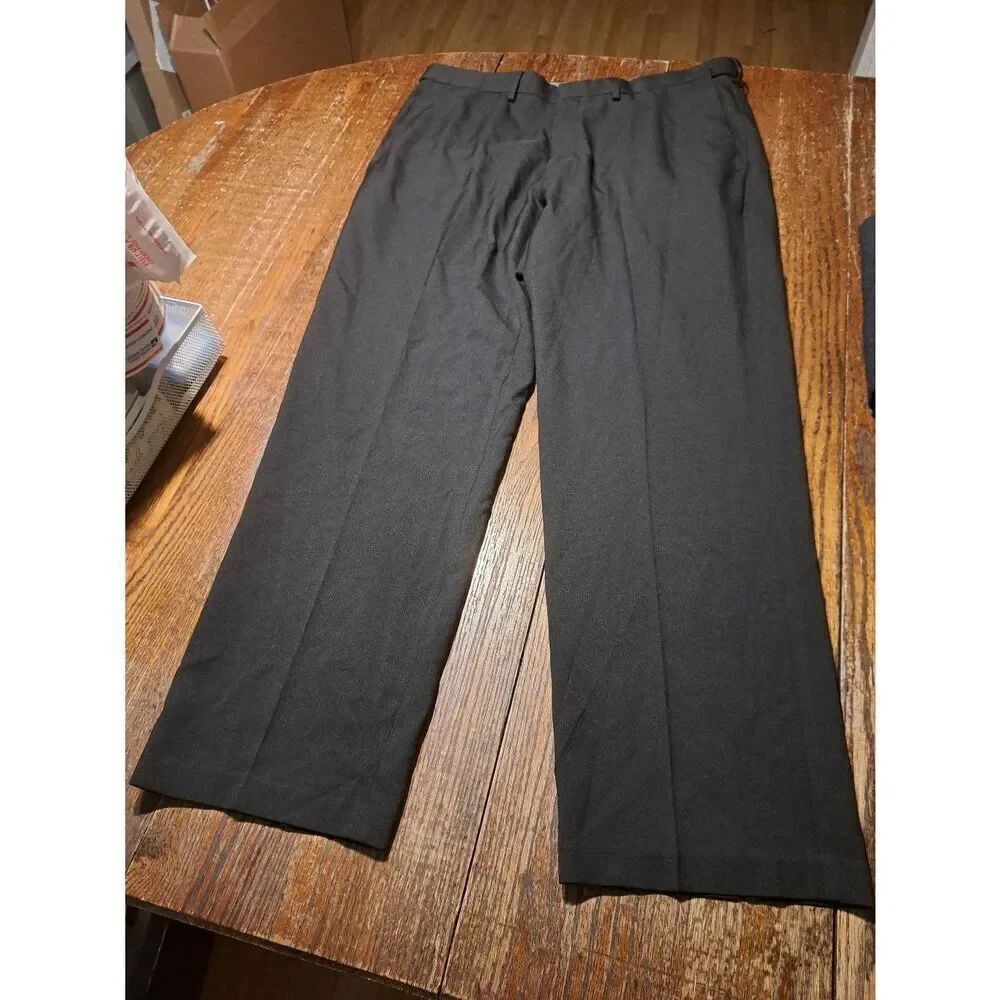 36x30 Haggar Premium Comfort Black Dress Pants with Pockets Belt Loops Trousers